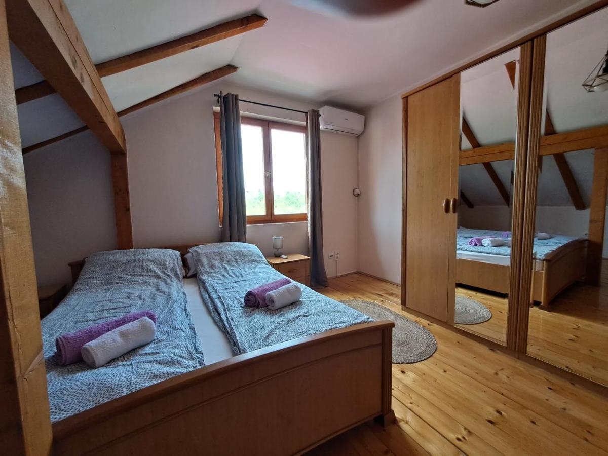 Sofi Apartment Nis Bagian luar foto