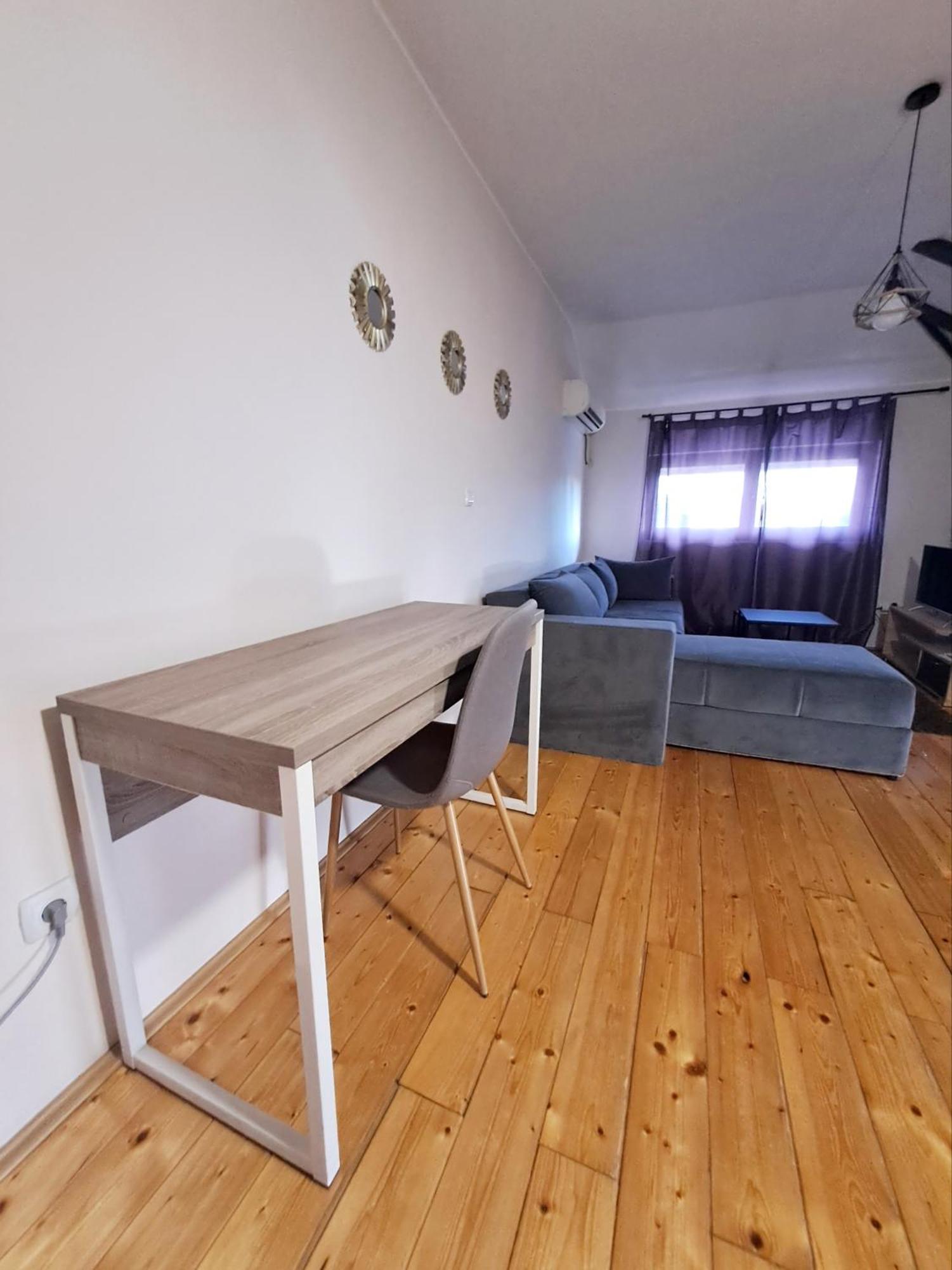 Sofi Apartment Nis Bagian luar foto