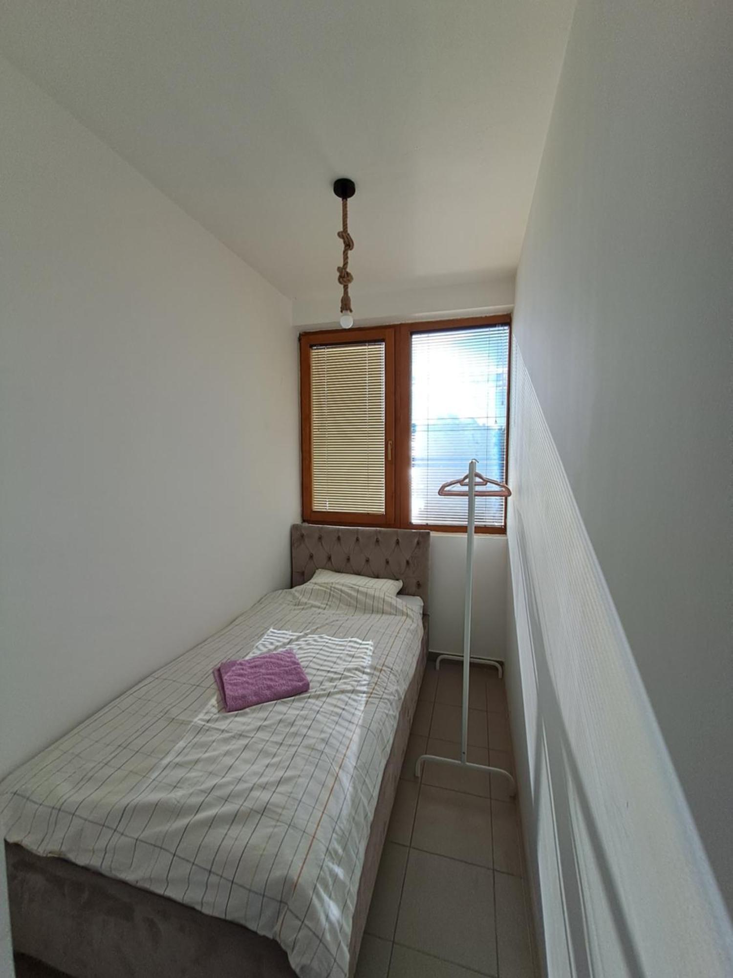 Sofi Apartment Nis Bagian luar foto